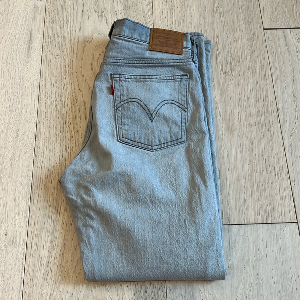Levi’s Wedgie Straight Jeans in Size W28 L28